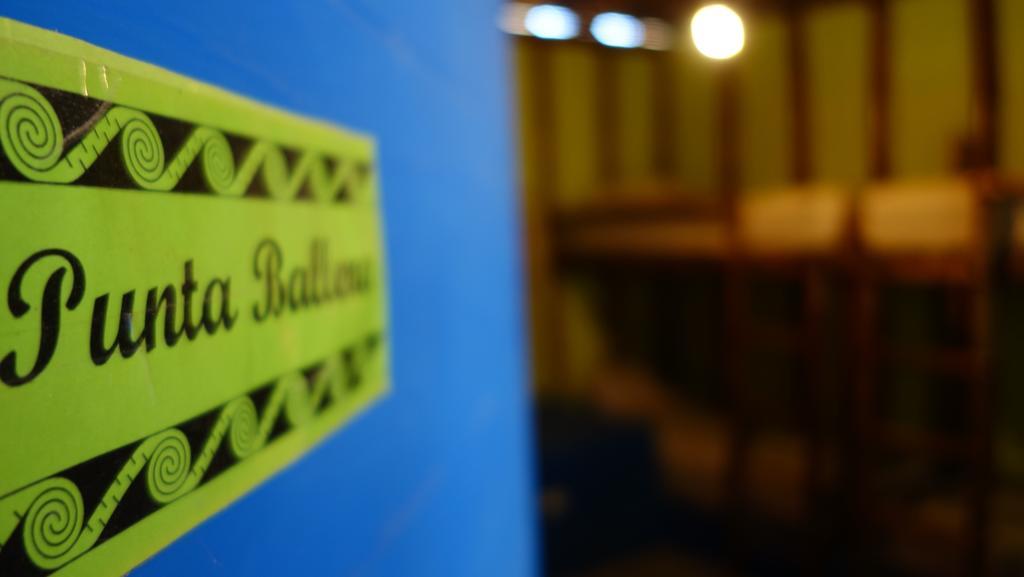 Psygon Surf Camp Vandrarhem Máncora Rum bild
